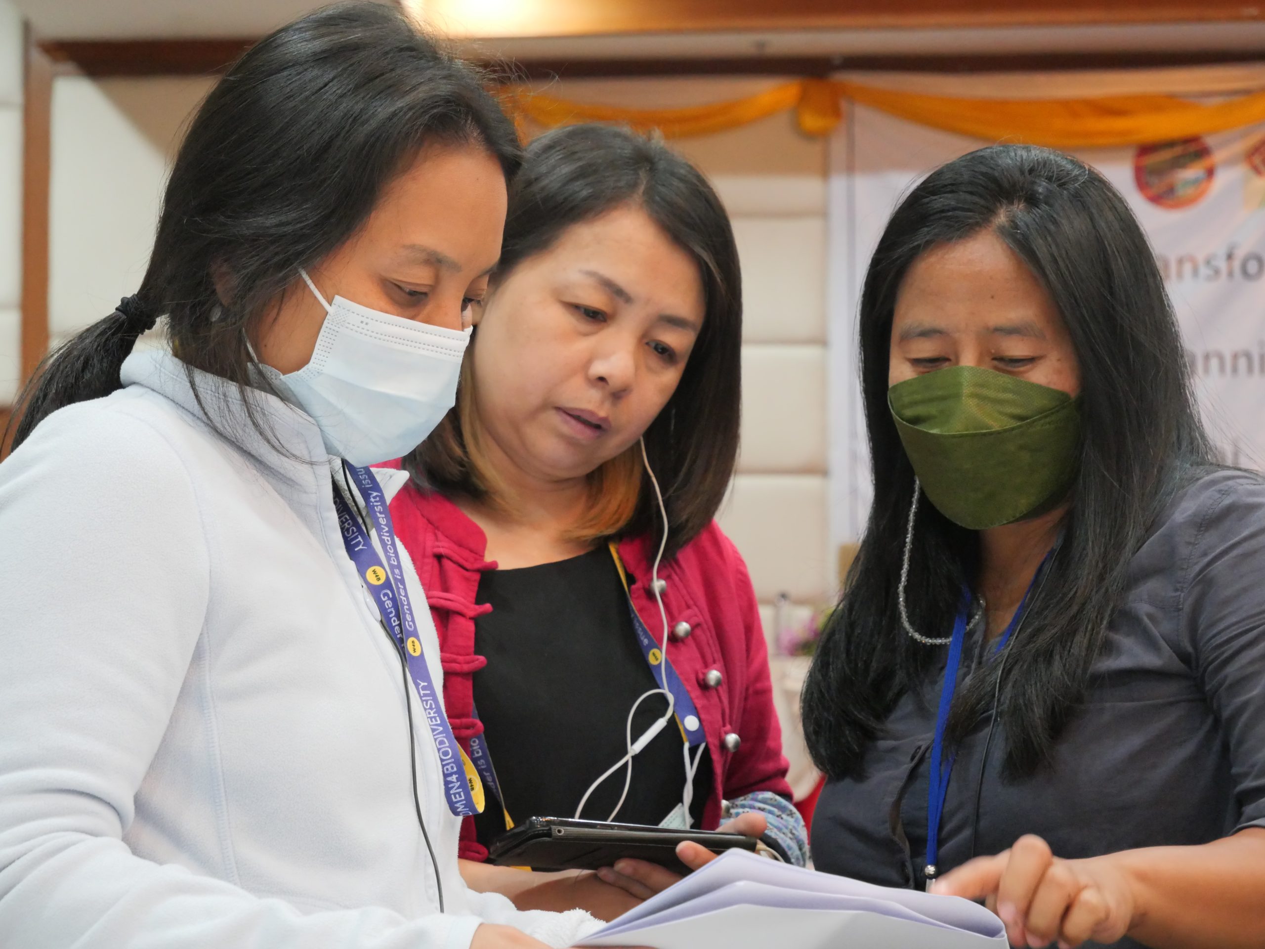 Jantanee and Nittaya (Mee) from IMPECT (Thailand) during a groupwork session at the Transformative Pathways Annual Meeting 2023. Photo by PASD.