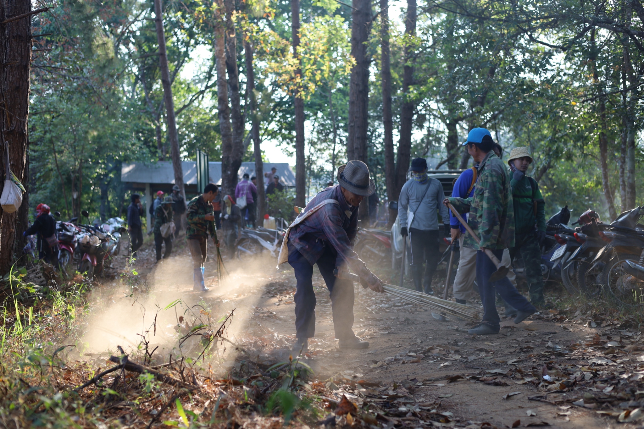 Nafasi ya kitamaduni na kiroho ya jamii ya Akha katika uhifadhi wa misitu na kuzuia moto porini nchini Thailand